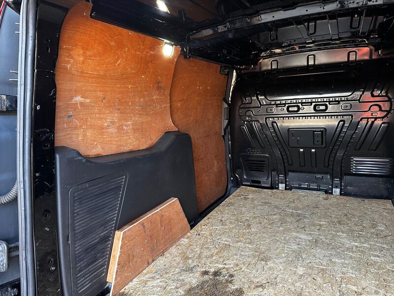 FORD TRANSIT CONNECT