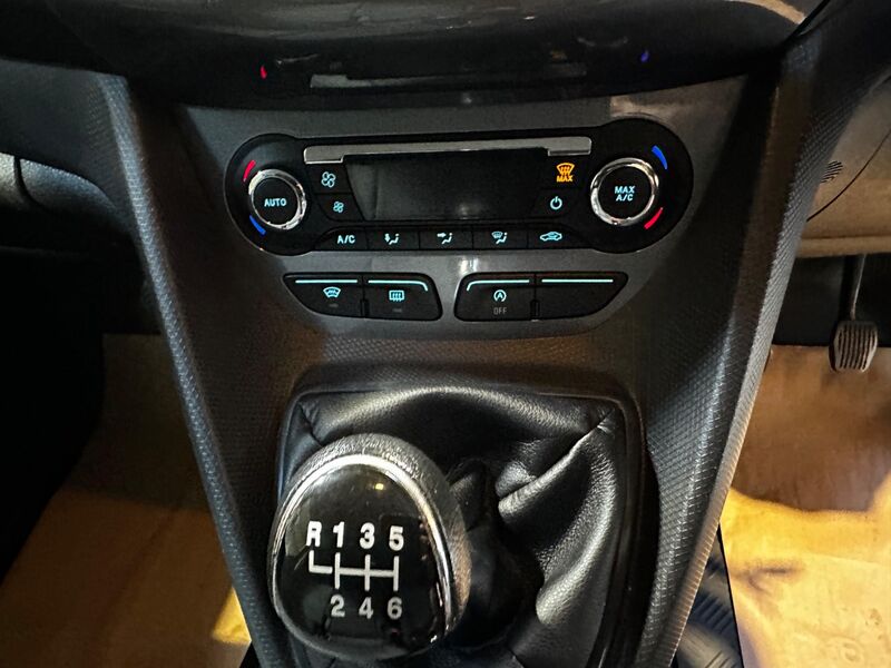 FORD TRANSIT CONNECT