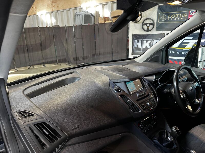 FORD TRANSIT CONNECT
