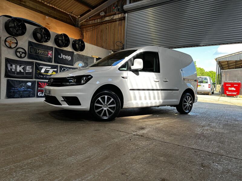 VOLKSWAGEN CADDY