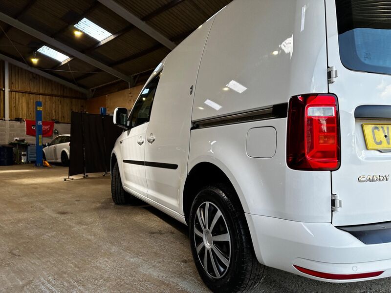 VOLKSWAGEN CADDY
