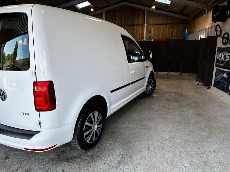 VOLKSWAGEN CADDY