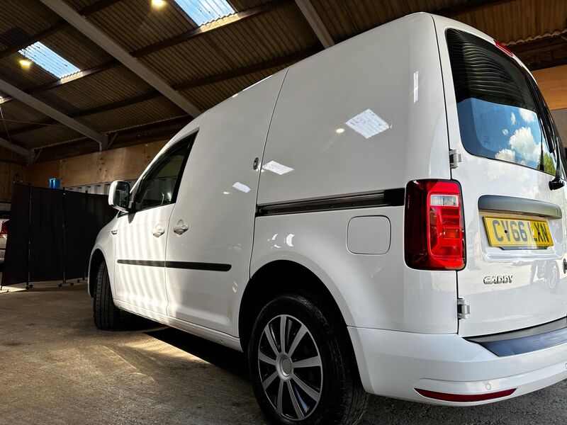 VOLKSWAGEN CADDY
