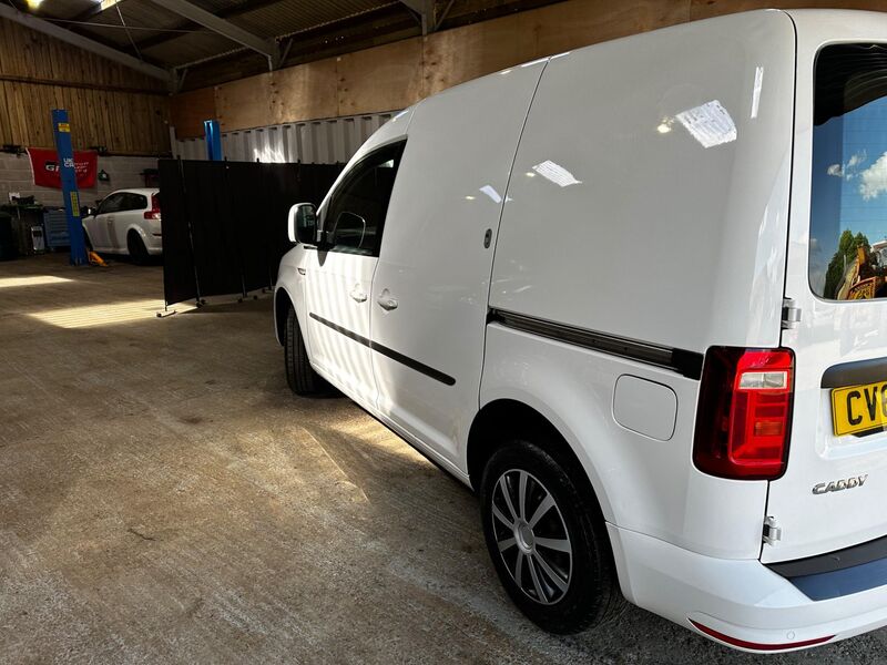 VOLKSWAGEN CADDY