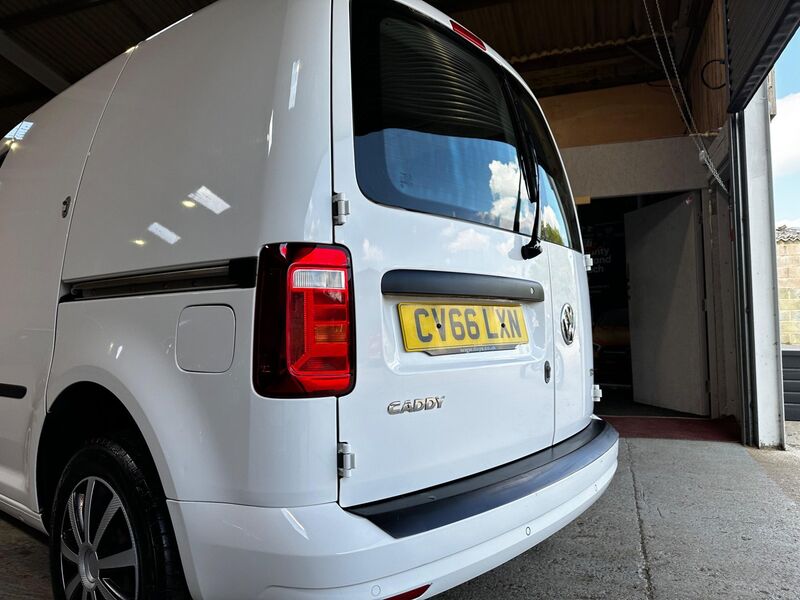 VOLKSWAGEN CADDY