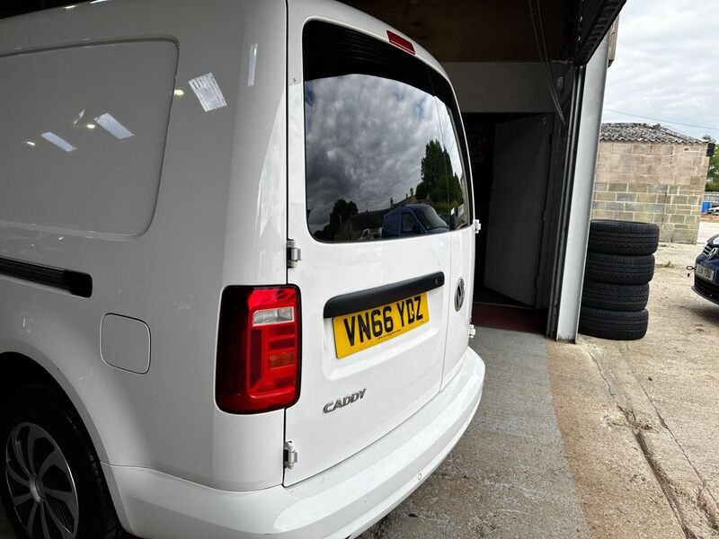 VOLKSWAGEN CADDY MAXI