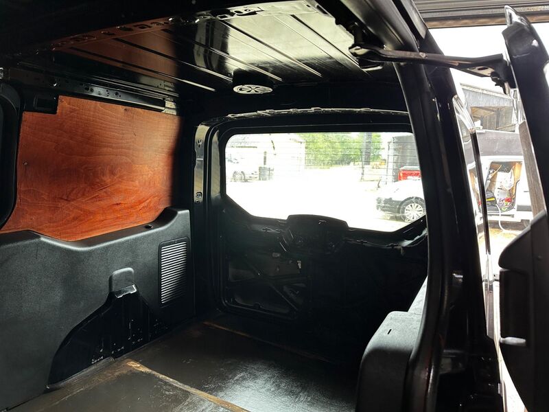 FORD TRANSIT CONNECT