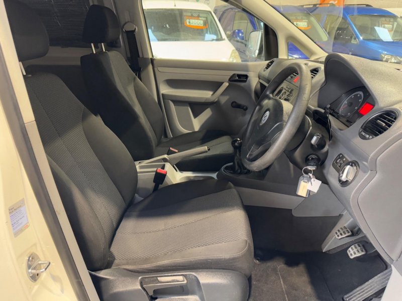 VOLKSWAGEN CADDY