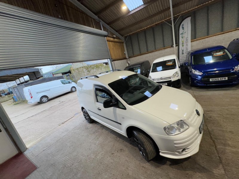VOLKSWAGEN CADDY