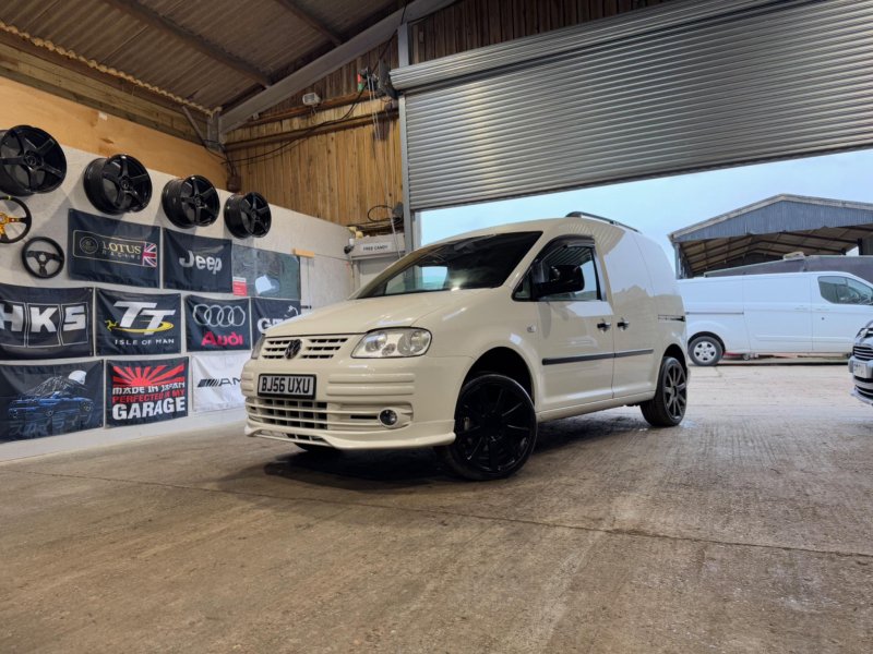 VOLKSWAGEN CADDY