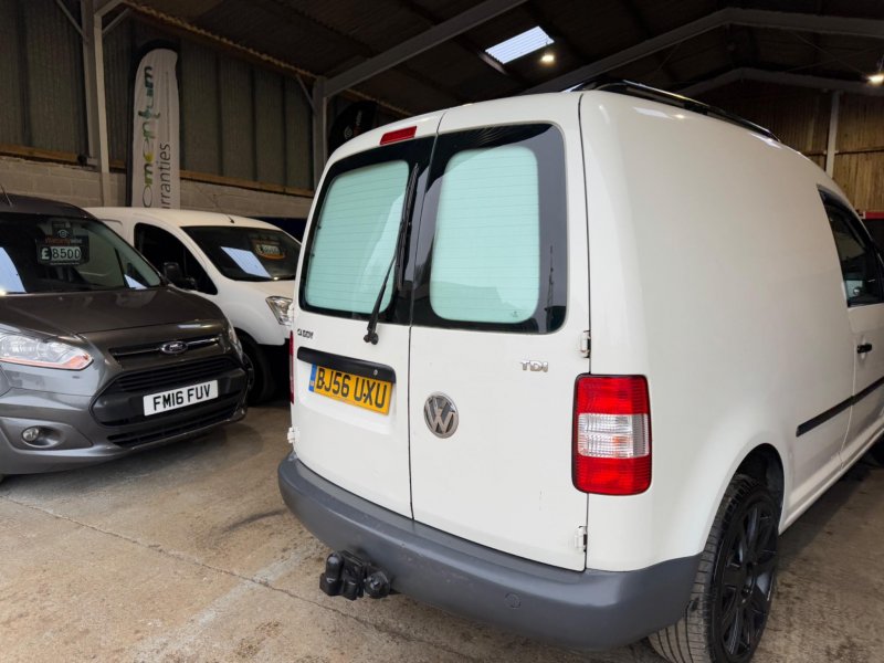 VOLKSWAGEN CADDY