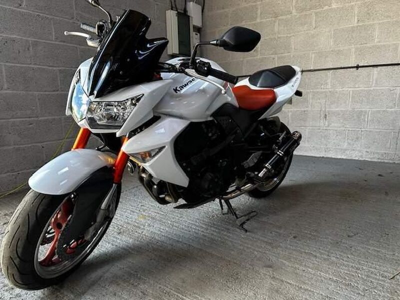 KAWASAKI Z1000