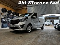 VAUXHALL VIVARO