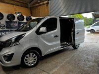 VAUXHALL VIVARO