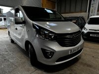 VAUXHALL VIVARO
