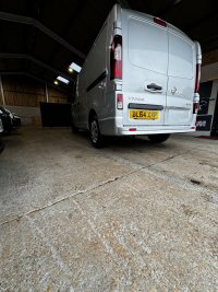 VAUXHALL VIVARO