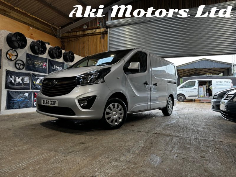 VAUXHALL VIVARO