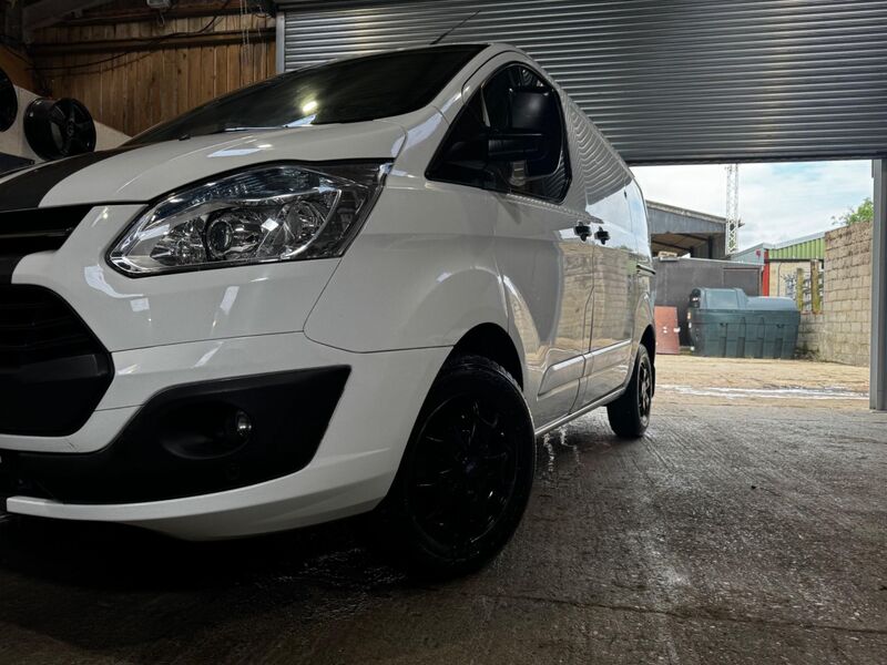 FORD TRANSIT CUSTOM