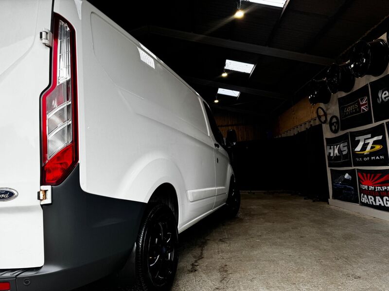 FORD TRANSIT CUSTOM