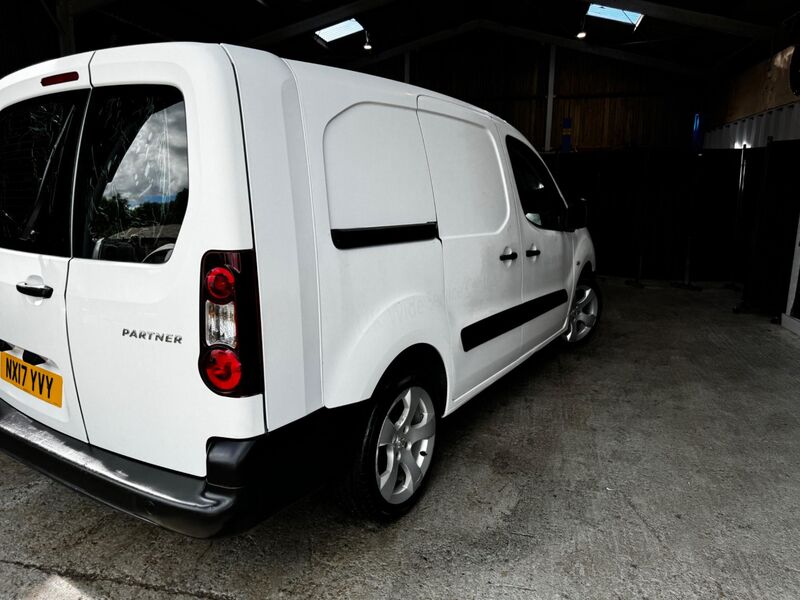 PEUGEOT PARTNER