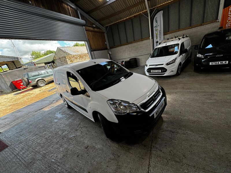 PEUGEOT PARTNER