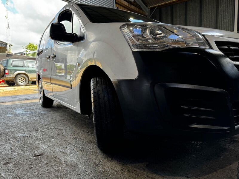 PEUGEOT PARTNER
