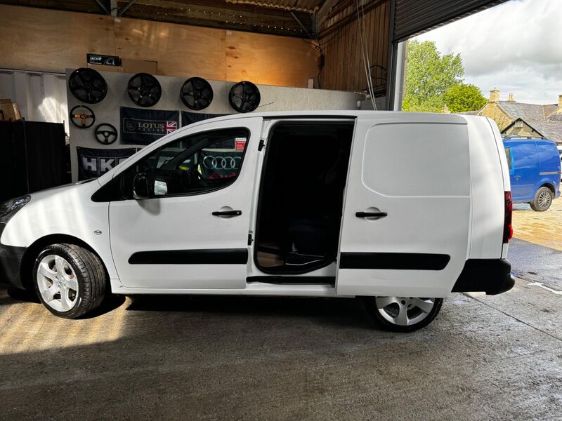 PEUGEOT PARTNER