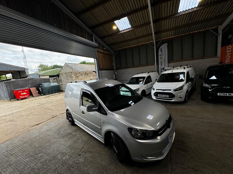 VOLKSWAGEN CADDY