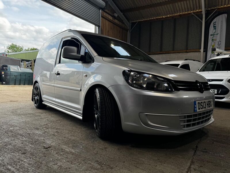 VOLKSWAGEN CADDY
