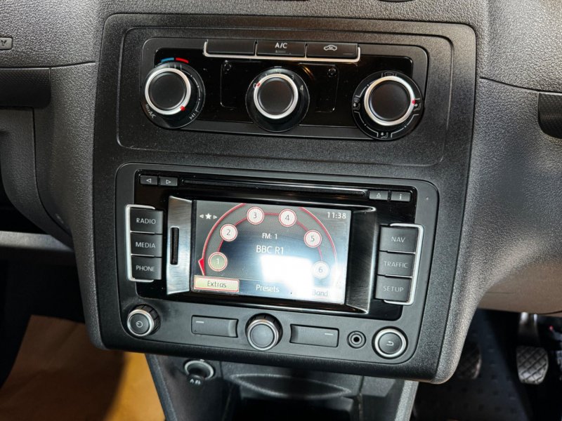 VOLKSWAGEN CADDY MAXI