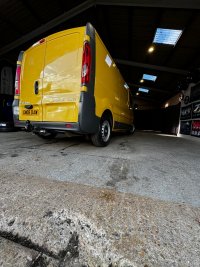 VAUXHALL VIVARO