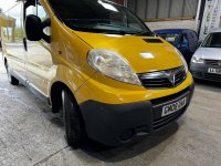 VAUXHALL VIVARO