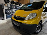 VAUXHALL VIVARO