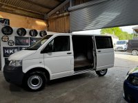 VOLKSWAGEN TRANSPORTER