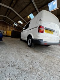 VOLKSWAGEN TRANSPORTER