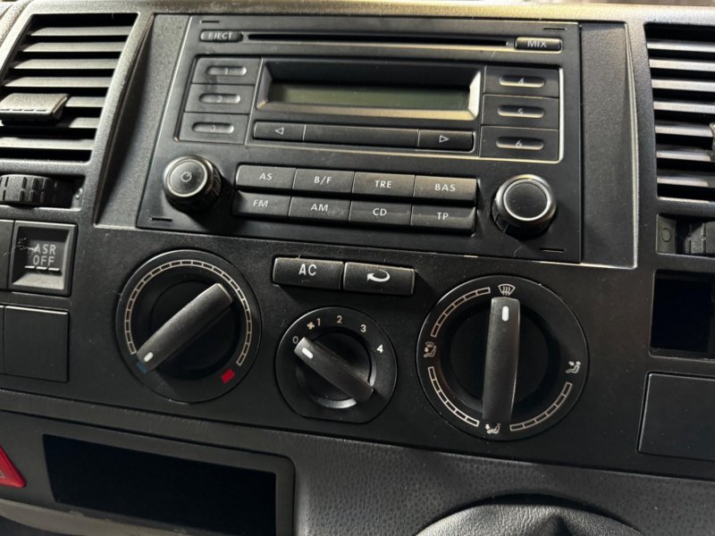 VOLKSWAGEN TRANSPORTER
