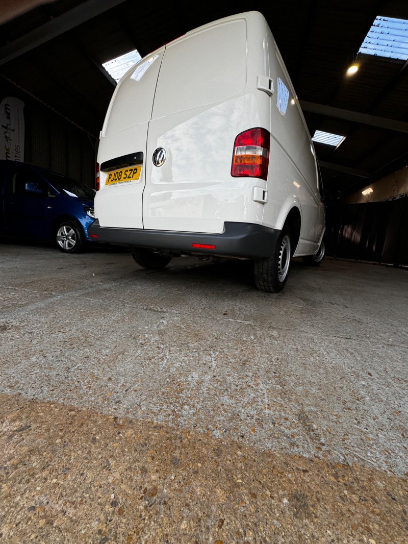 VOLKSWAGEN TRANSPORTER