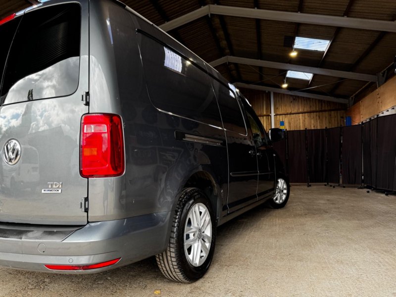 VOLKSWAGEN CADDY MAXI