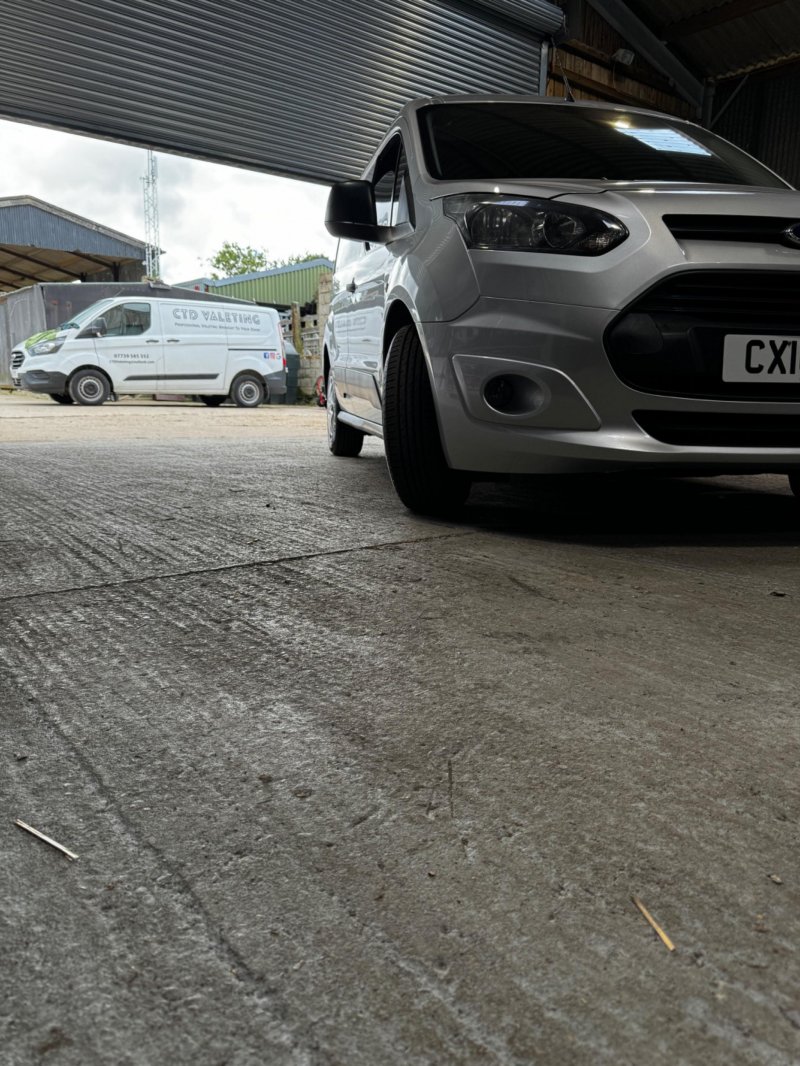FORD TRANSIT CONNECT