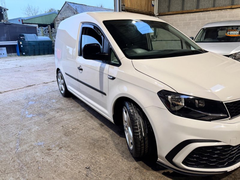 VOLKSWAGEN CADDY