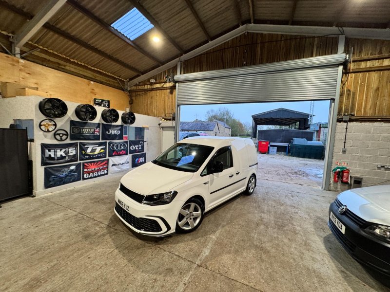 VOLKSWAGEN CADDY