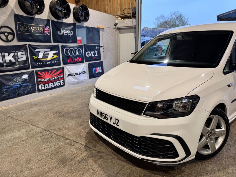VOLKSWAGEN CADDY