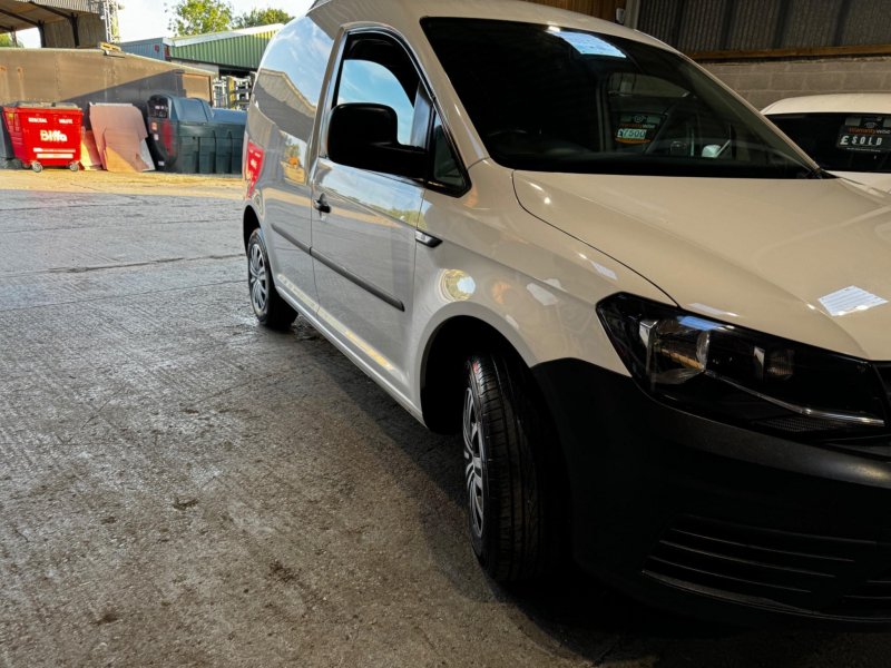 VOLKSWAGEN CADDY