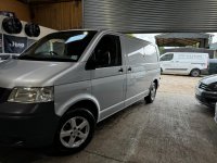 VOLKSWAGEN TRANSPORTER