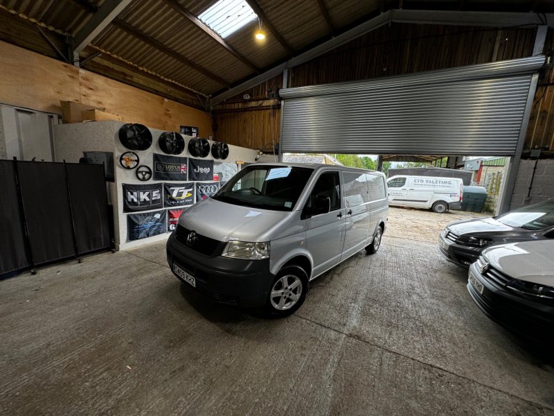 VOLKSWAGEN TRANSPORTER