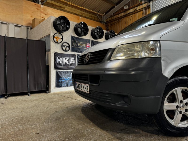 VOLKSWAGEN TRANSPORTER