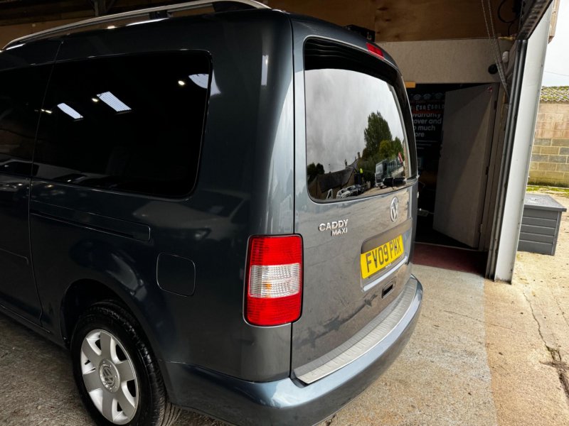VOLKSWAGEN CADDY MAXI
