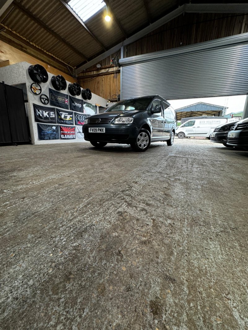 VOLKSWAGEN CADDY MAXI