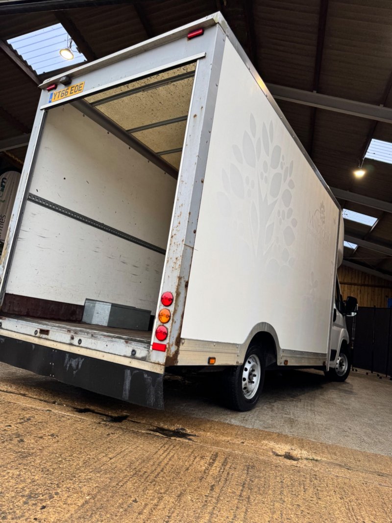 PEUGEOT BOXER
