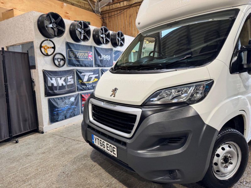PEUGEOT BOXER